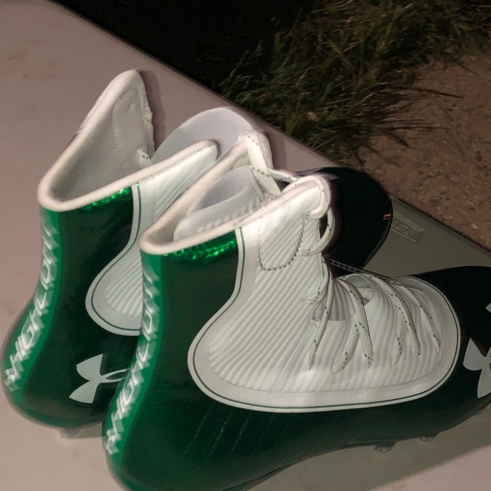 Under Armor Highlight Hightop Football Cleats